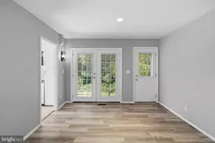8822 Spring Rd, Parkville, MD 21234 - Photo 10
