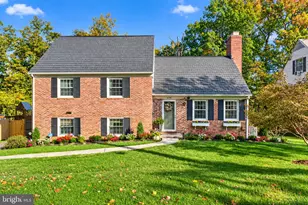 8206 Robin Hood Ct, Towson, MD 21204 - Photo 1