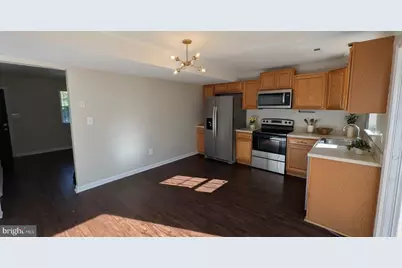 8 Glenwood Ave, Catonsville, MD 21228 - Photo 8
