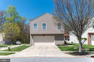 60 6 Point Ct, Baltimore, MD 21244 - Photo 1
