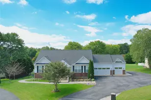 465 Sablewood Dr, Huntingtown, MD 20639 - Photo 2