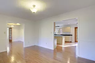 8839 Stratford Ct, Owings, MD 20736 - Photo 12