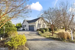 2150 Fireberry Ct, Prince Frederick, MD 20678 - Photo 2
