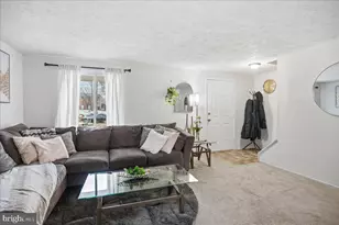 801 Calvert Towne Dr, Prince Frederick, MD 20678 - Photo 8