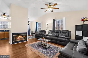 573 Durango Ln, Lusby, MD 20657 - Photo 4