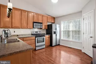 504 Thunderbird Dr, Lusby, MD 20657 - Photo 2