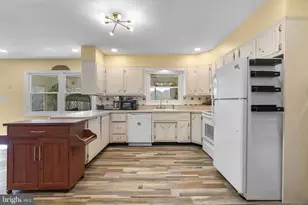 278 Valerie Ln, Lusby, MD 20657 - Photo 6