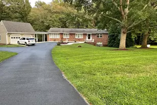 2451 Boxwood Pl, Huntingtown, MD 20639 - Photo 2