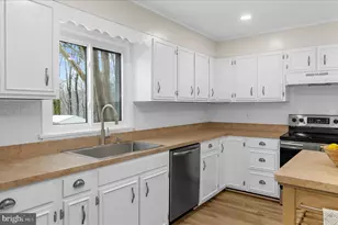 6901 Ash Ct, Owings, MD 20736 - Photo 18