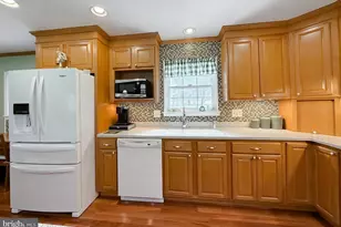 10623 Fielder Ct, Dunkirk, MD 20754 - Photo 16