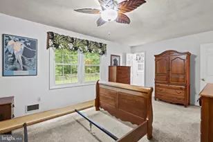 8819 Lafayette Dr, Owings, MD 20736 - Photo 10