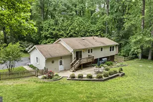 8819 Lafayette Dr, Owings, MD 20736 - Photo 2