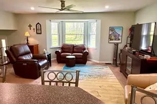 5910 Karen Ct, Chesapeake Beach, MD 20732 - Photo 8