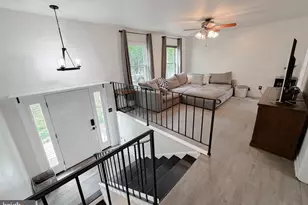 605 Mermaid Ct, Lusby, MD 20657 - Photo 2