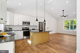 1362 Solomons Island Rd, Huntingtown, MD 20639 - Photo 12