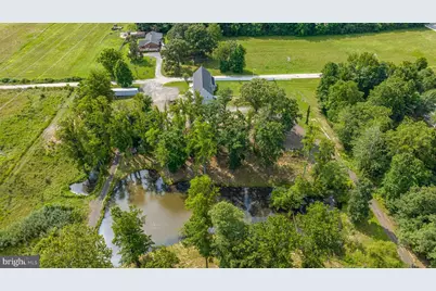 920 Woods Road, Saint Leonard, MD 20685 - Photo 2