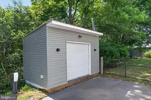 2715 Lower Marlboro Rd, Owings, MD 20736 - Photo 22