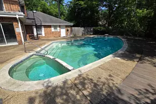 3901 Lakeside Ct, Dunkirk, MD 20754 - Photo 2