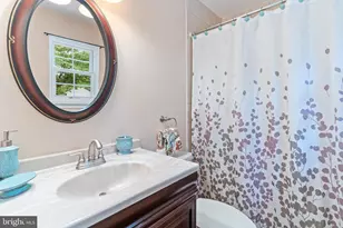11219 Lakeview Dr, Dunkirk, MD 20754 - Photo 16