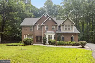 1830 Fenwicke Ct, Huntingtown, MD 20639 - Photo 2