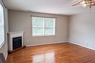 221 Llewelyn Ln, Huntingtown, MD 20639 - Photo 4
