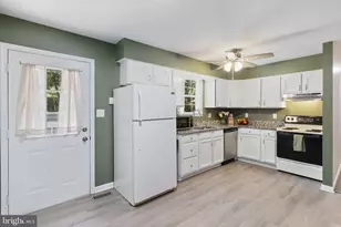 495 Short Ct, Lusby, MD 20657 - Photo 8