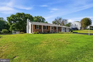 12182 Cavalier Dr, Dunkirk, MD 20754 - Photo 4