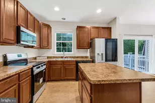 3657 Bedford Dr, North Beach, MD 20714 - Photo 10