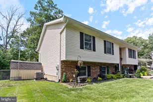 704 Alamo Ln, Lusby, MD 20657 - Photo 2