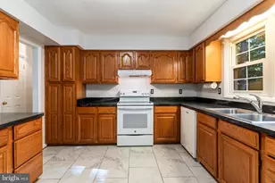 8819 Lafayette Dr, Owings, MD 20736 - Photo 6