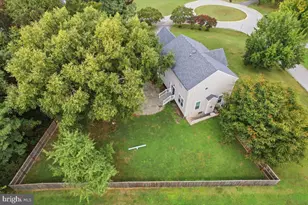 965 Cat Bird Ln, Owings, MD 20736 - Photo 4