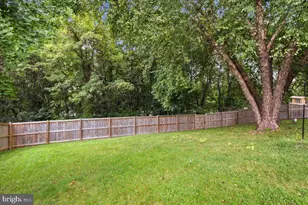 965 Cat Bird Ln, Owings, MD 20736 - Photo 6