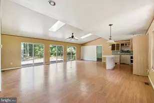 14413 Bittersweet Dr, Hughesville, MD 20637 - Photo 4