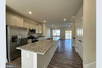 10715 Millport St, White Plains, MD 20695 - Photo 12