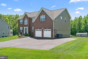 4479 Coachmans Path Ct, Waldorf, MD 20601 - Photo 2