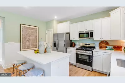 5397 Newport Circle, White Plains, MD 20695 - Photo 2