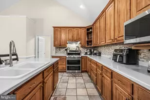 14715 Jennifer Ct, Issue, MD 20645 - Photo 8