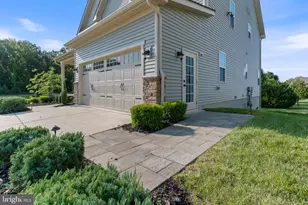 10602 Starfire Ln, Waldorf, MD 20603 - Photo 4