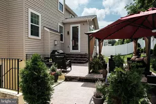 9800 Leighland Ct, Waldorf, MD 20603 - Photo 10