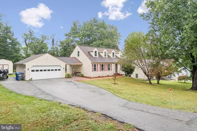2577 Laurel Branch Drive, Waldorf, MD 20603 - Photo 2