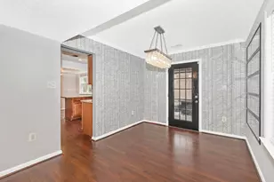 2584 Sussex Ct, Waldorf, MD 20602 - Photo 10