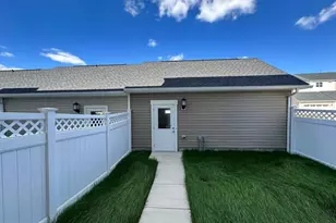 10683 Millport St, White Plains, MD 20695 - Photo 2