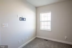 4550 Shakespeare Cir, White Plains, MD 20695 - Photo 14