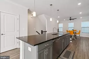 11720 Emily Dickinson Pl, White Plains, MD 20695 - Photo 6