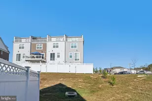 11720 Emily Dickinson Pl, White Plains, MD 20695 - Photo 68