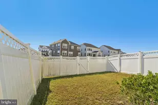 11720 Emily Dickinson Pl, White Plains, MD 20695 - Photo 40
