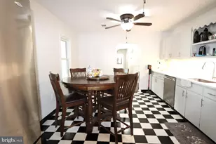 214 Washington Ave, La Plata, MD 20646 - Photo 10
