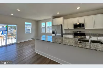 10584 Roundstone Ln, White Plains, MD 20695 - Photo 4