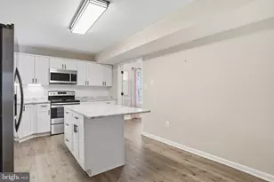 6814 Jaguar Ct, Waldorf, MD 20603 - Photo 2