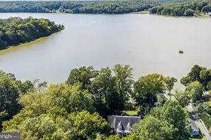 8535 Colleen Dr, Port Tobacco, MD 20677 - Photo 2